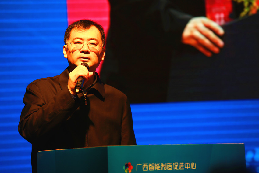 李宁_副本.jpg